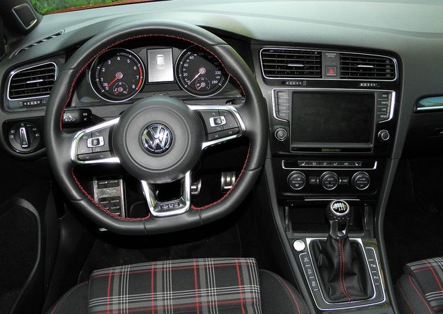 Volkswagen Golf GTI bliski ideału