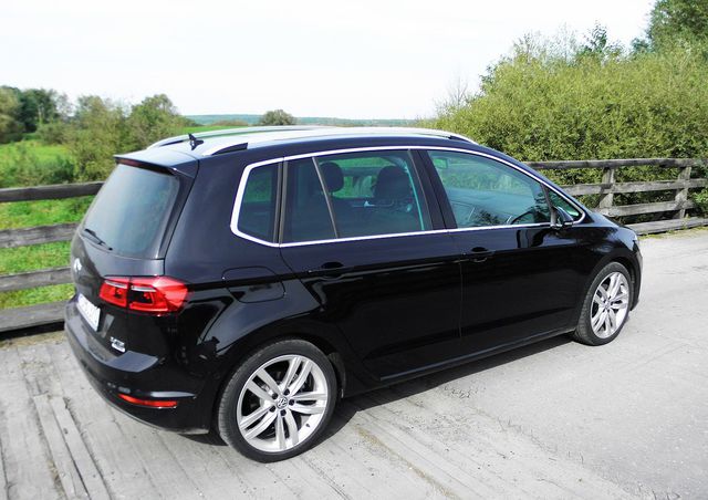 Volkswagen Golf Sportsvan 2.0 TDI DSG dla rodziny i biznesu