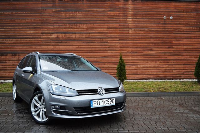 Volkswagen Golf Variant 2.0 TDI 4MOTION Highline dla ceniących bezpieczeństwo