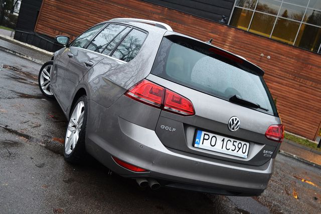 Volkswagen Golf Variant 2.0 TDI 4MOTION Highline dla ceniących bezpieczeństwo