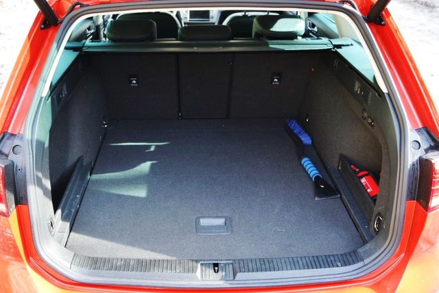 Volkswagen Passat Alltrack 2.0 TDI DSG 4Motion. SUV czy uterenowione kombi?