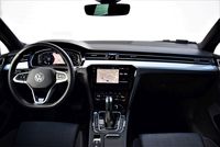 Volkswagen Passat GTE - deska rozdzielcza