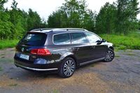 Volkswagen Passat Variant 2,0 TDI BlueMotion - tył auta