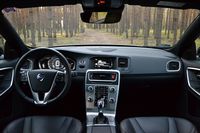 Volvo S60 Cross Country D4 Geartronic Summum - wnętrze