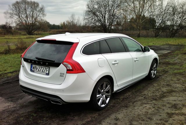 Urodziwe Volvo V60 D5 Summum Polestar Performance