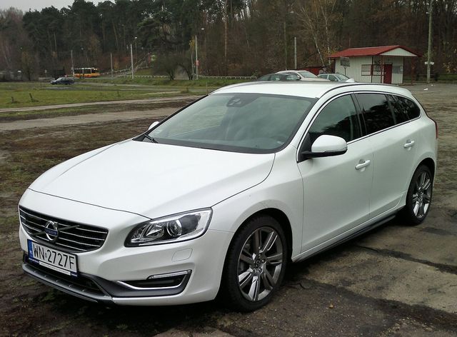 Urodziwe Volvo V60 D5 Summum Polestar Performance