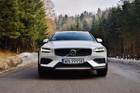 Volvo V60 Cross Country 2019 - przód
