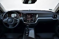 Volvo V60 Cross Country D4 AWD - deska rozdzielcza
