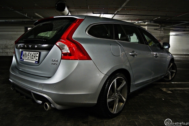 Volvo V60 D4 AWD R-Design