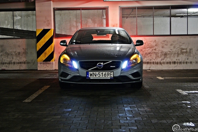 Volvo V60 D4 AWD R-Design