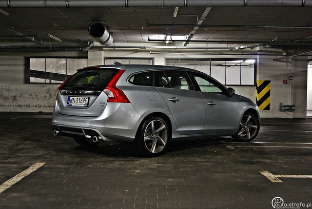 Volvo V60 D4 AWD R-Design