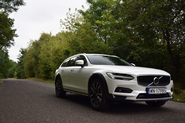 Volvo V90 Cross Country B5 nie ma słabych stron