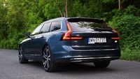 Volvo V90 T8 eAWD - z tyłu