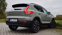 Volvo XC40 B4 - z tyłu