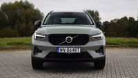 Volvo XC40 B4 - przód