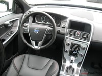 Volvo XC60 D4 AWD - wnętrze