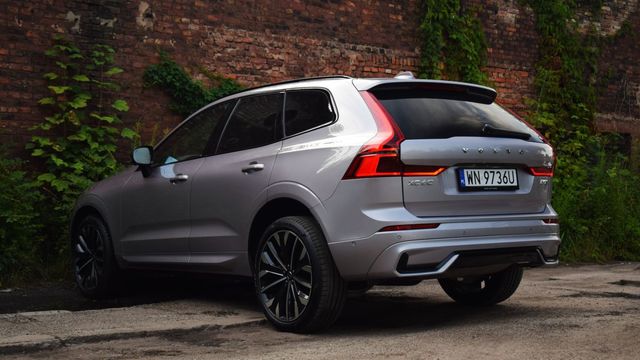 Test Volvo XC60 B5 - czy warto wybrać ten popularny SUV?