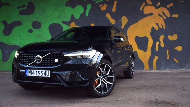Volvo XC60 T8 eAWD Polestar Engineered, czyli auto kompletne