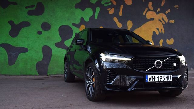Volvo XC60 T8 eAWD Polestar Engineered, czyli auto kompletne