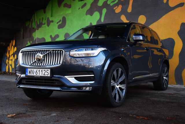 Volvo XC90 B5 AWD - bardzo udany suv premium