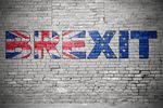 Brexit: PKB nurkuje, okres przejściowy powinien być dłuższy