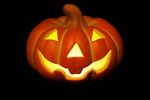 W Internecie Święto Zmarłych przegrywa z Halloween 