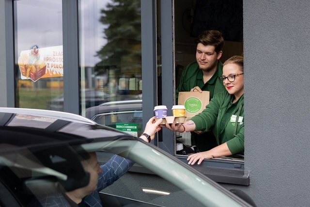 Ruszyły Żabka Non Stop i Żabka Drive, czyli nowe formaty, które ułatwią zakupy