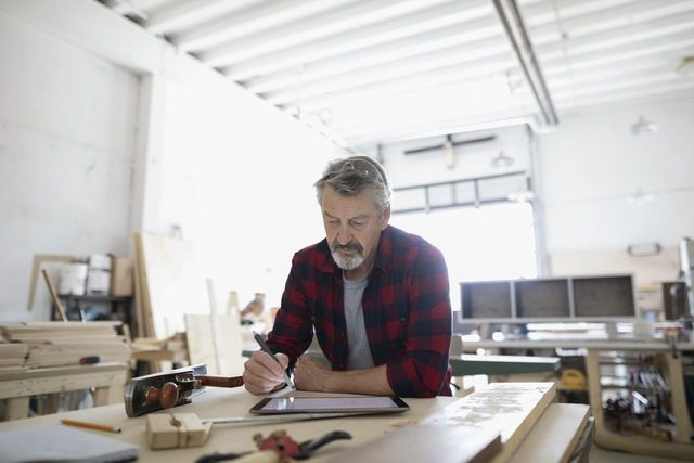 Cyfryzacja MŚP w Polsce. Nowe badanie ujawnia lukę kompetencji