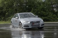 Aquaplaning, czyli jak nie wpaść w poślizg