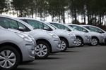 Sprzedaż nowych samochodów spada