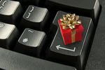 Boże Narodzenie: żniwa w e-commerce, łupy dla oszustów