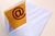Czy e-mail stanowi skuteczne powiadomienie pisemne?
