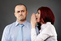 Jak chronić dane osobowe przed biurowym plotkarzem?