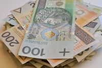 Średni dług Polaka to blisko 19 tys. złotych