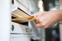 Błędy doręczeń poczty obciążają skarbówkę