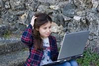 Jak uchronić dziecko przed zagrożeniami w sieci?