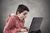 Cyberprzemoc, pornografia, sexting. Co jeszcze czyha na dziecko w sieci?