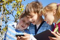 Jak Twoje dziecko korzysta z tabletu czy smartfona? 