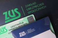 Dla kogo emerytura po zmarłym i jak ją otrzymać? Dla kogo emerytura po zmarłym i jak ją otrzymać?