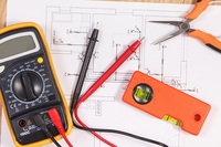 Przegląd instalacji elektrycznej w domu. Kiedy jest obowiązkowy, jakie kary za brak przeglądu? Przegląd instalacji elektrycznej w domu. Kiedy jest obowiązkowy, jakie kary za brak przeglądu?