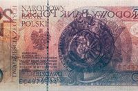 Podczas zakupów uważaj na fałszywe banknoty