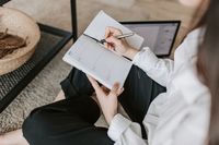 Zlecasz pracę freelancerom? Pamiętaj o prawach autorskich Zlecasz pracę freelancerom? Pamiętaj o prawach autorskich