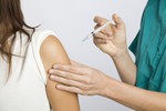 Szczepienie przeciw grypie w firmie: jakie koszty dla pracodawcy?