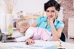 Praca zdalna: pracujący rodzice narzekają na work-life balance