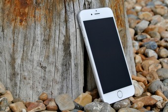 iPhone też można zhakować. Jak zapobiec włamaniu? [© pixabay.com]