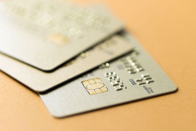 Polacy i ich karty kredytowe