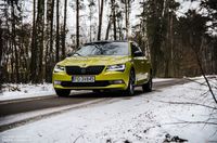 Škoda Superb 2.0 TSI 280KM Sport Line - przód