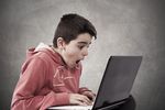 Dzieci w sieci bez kontroli. 40% rodziców nie ogranicza im czasu online