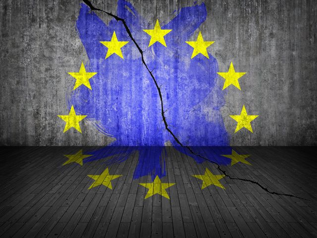 UE nie pokazała jak rozwiązać kryzys w strefie euro