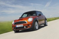 MINI, MINI Clubman i MINI Cabrio 2011